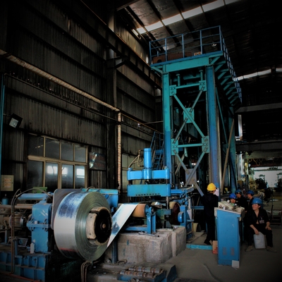 Sürekli Dikey Galvanizleme Hattı İşlemi 0.14-2.6mm 550-1350mm Alaşımlı Çelik Levha